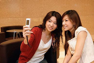 Steam喜加二：《战锤40K：角斗士之战争圣器》、《Hue》免费领！